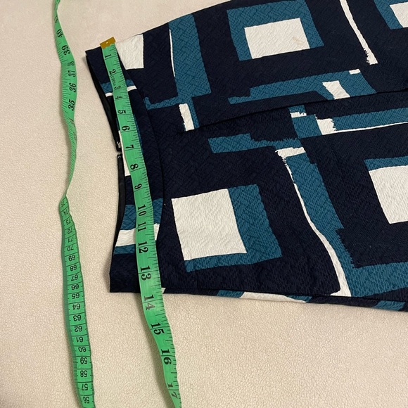 Banana Republic Geometric A-Line Skirt, size 0 - Picture 4 of 6